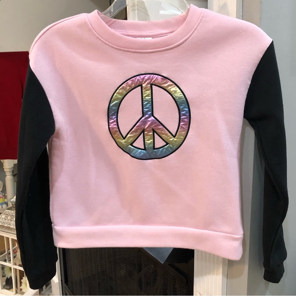 Extremely Me Metallic Cropped Piece Sign Pullover Sweatshirt Top